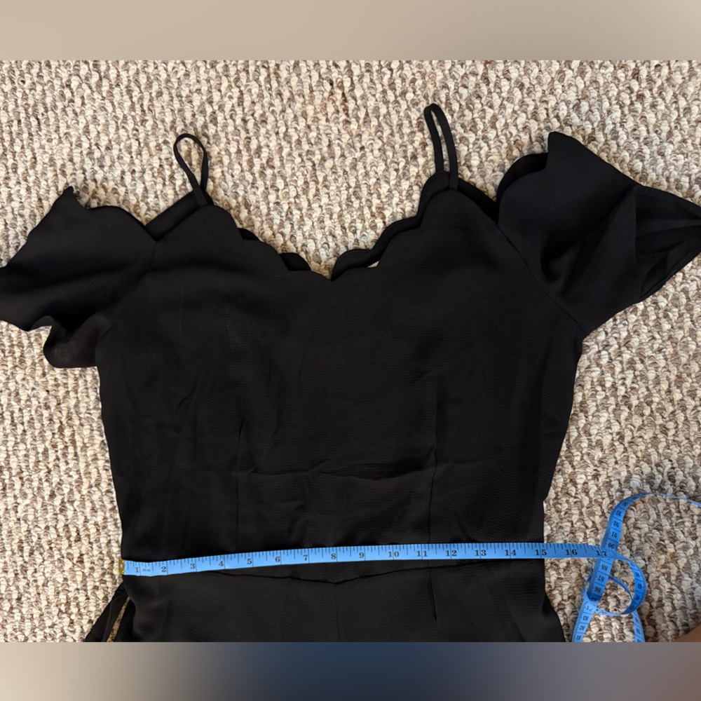 Black Spaghetti Strap and Off the Shoulder Front Tie Jumpsuit - Picture 10 of 11